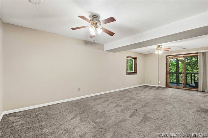 Welcome home to the perfect blend of comfort, outdoor living - photo 16