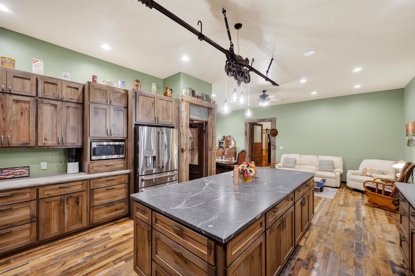 Unrivaled Security Meets Rustic Elegance on 17 acres with - photo 19