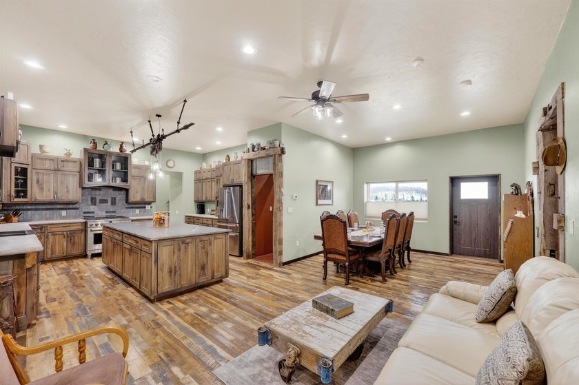 Unrivaled Security Meets Rustic Elegance on 17 acres with - photo 29