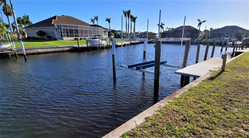 PUNTA GORDA ISLES WATERFRONT - Build Your Dream!
Ready to live - photo 2
