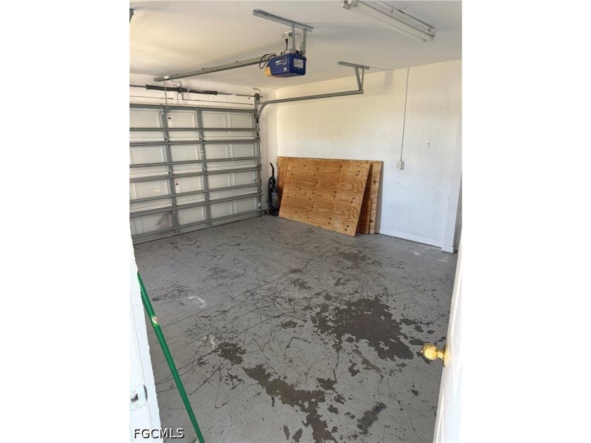 **INVESTOR SPECIAL** DUPLEX in Lehigh Acres, FL. Each unit has - photo 22
