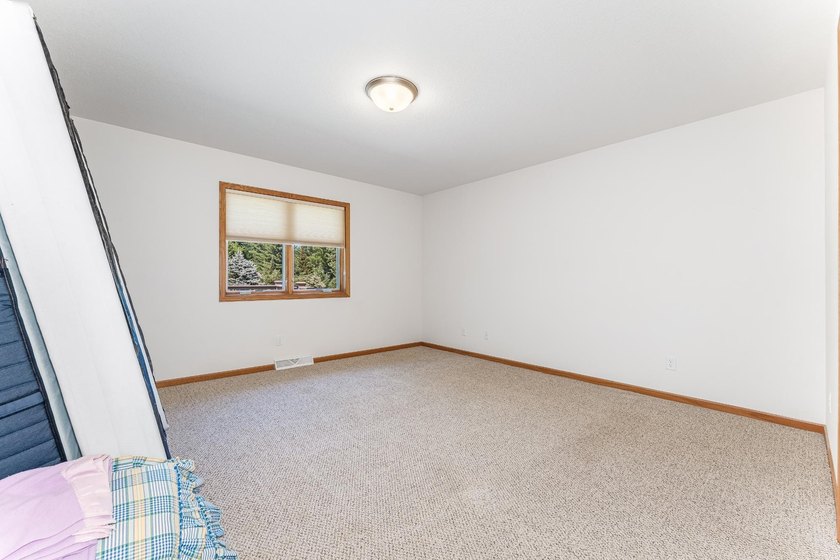 Welcome home to this 3 bedroom/3 bath home near the golf course - photo 15