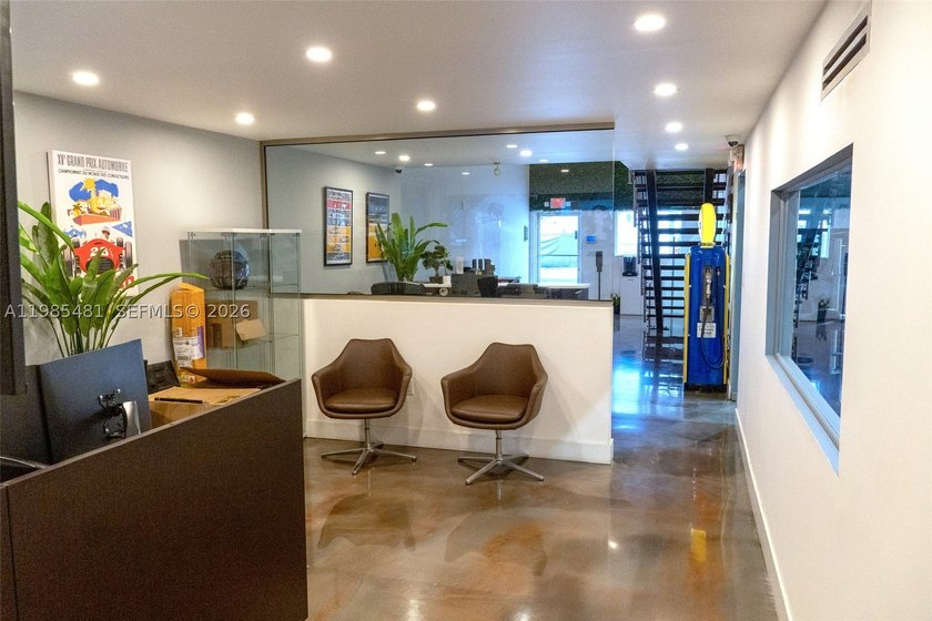 Presenting a rare opportunity to acquire a fully remodeled - photo 5