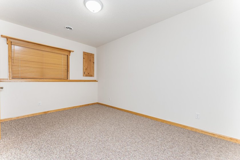 Welcome home to this 3 bedroom/3 bath home near the golf course - photo 23