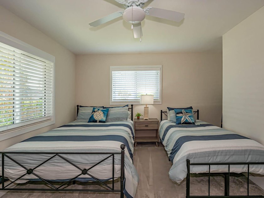 Welcome to this waterfront single-story residence in Coral Cove - photo 36
