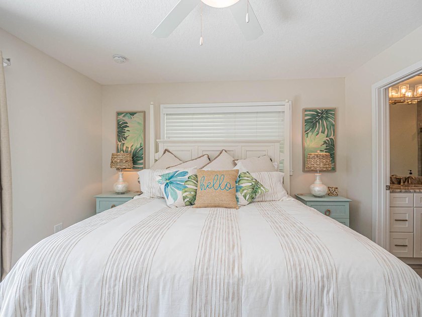 Welcome to this waterfront single-story residence in Coral Cove - photo 39