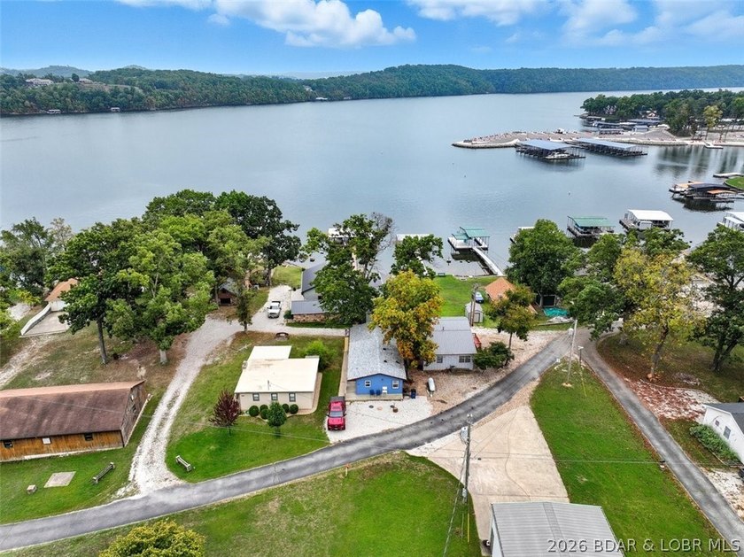 Lake living without the waterfront price! Welcome to this - photo 19