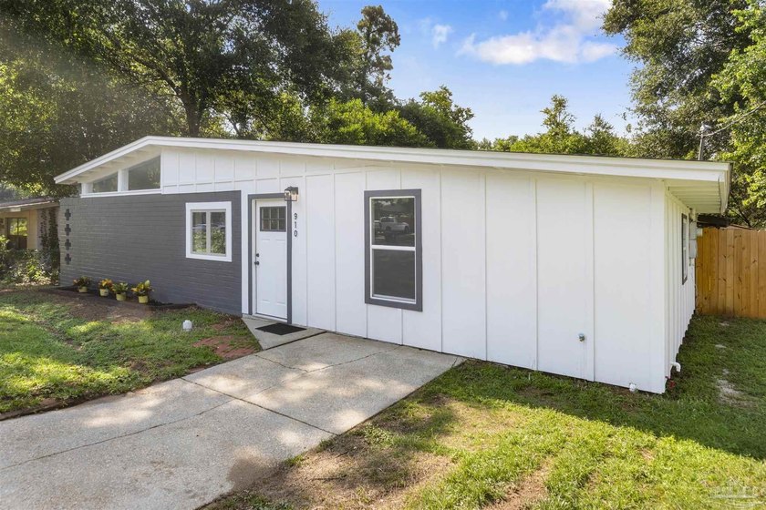 Whether you're purchasing your first home, downsizing, or simply - photo 6