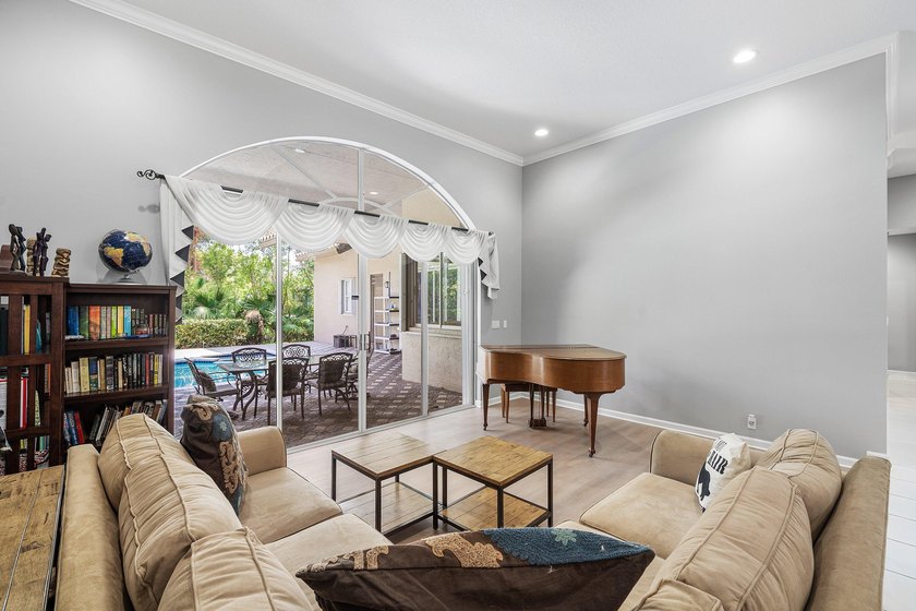 Welcome to your own private oasis. Nestled on a quiet cul-de-sac - photo 12