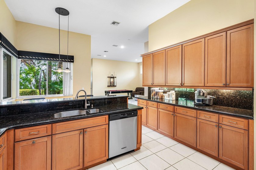Welcome to your own private oasis. Nestled on a quiet cul-de-sac - photo 15