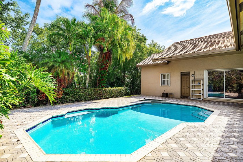 Welcome to your own private oasis. Nestled on a quiet cul-de-sac - photo 40
