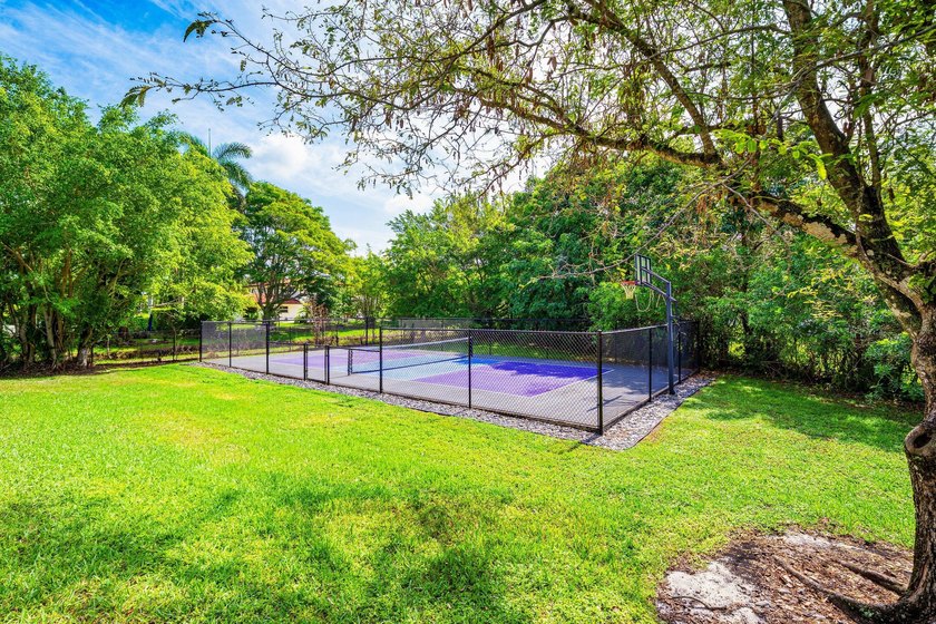 Welcome to your own private oasis. Nestled on a quiet cul-de-sac - photo 46