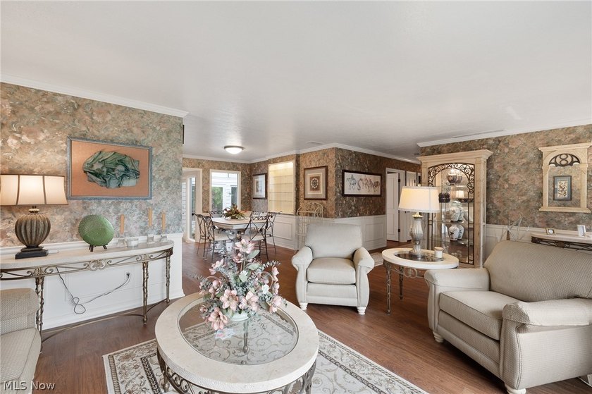 Sprawling ranch on 0.45 acres backing up to Metroparks in - photo 16
