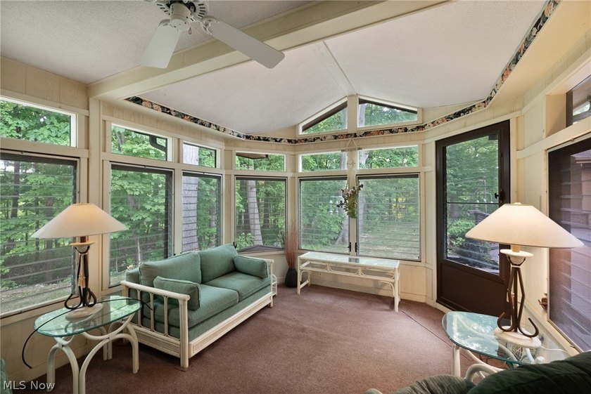 Sprawling ranch on 0.45 acres backing up to Metroparks in - photo 30