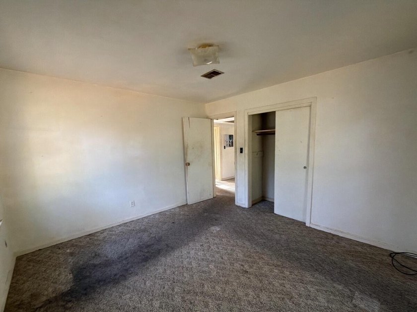 Located just a few miles from the bustling down town area and - photo 19