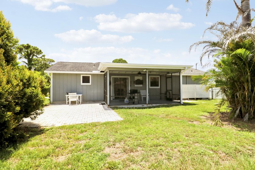 Discover this charming 2Bd, 2Ba Single Family home. Centrally - photo 21