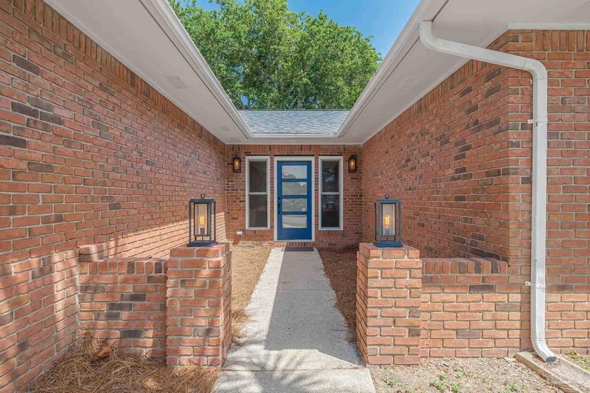 Welcome to 701 Southern Court, a beautifully situated home in - photo 5