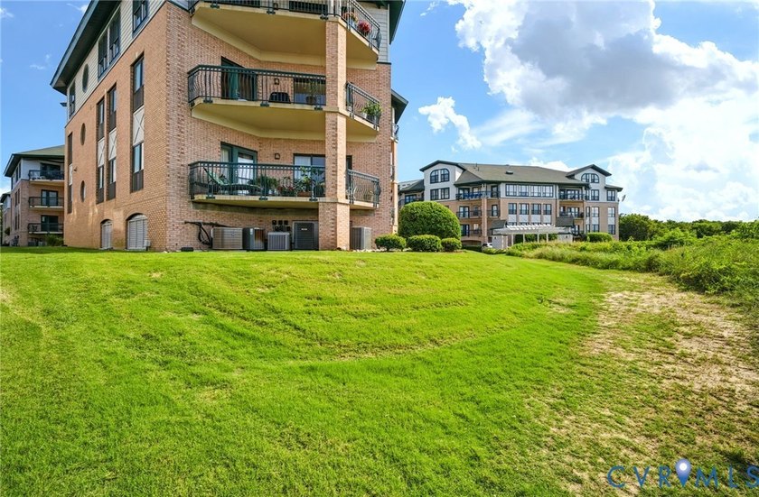 This gorgeous condo is located in one of Virginia Beach's - photo 36