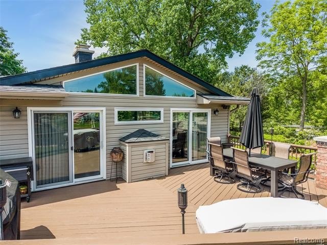 Situated in one of the most coveted waterfront settings on the - photo 50