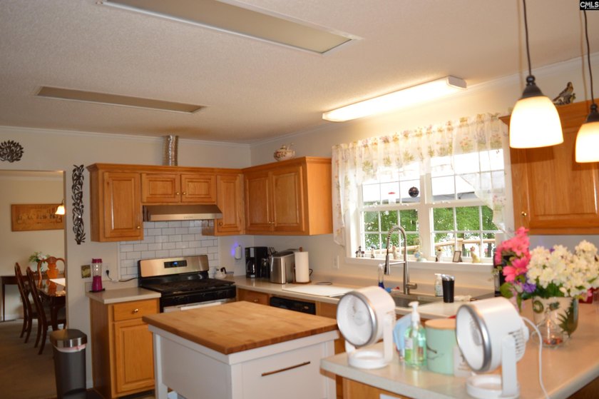 Beautiful, well maintained, 3 bed 2 bath home on a gently - photo 11