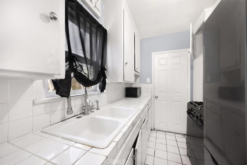 Income producing duplex in family friendly neighborhood. Each - photo 11