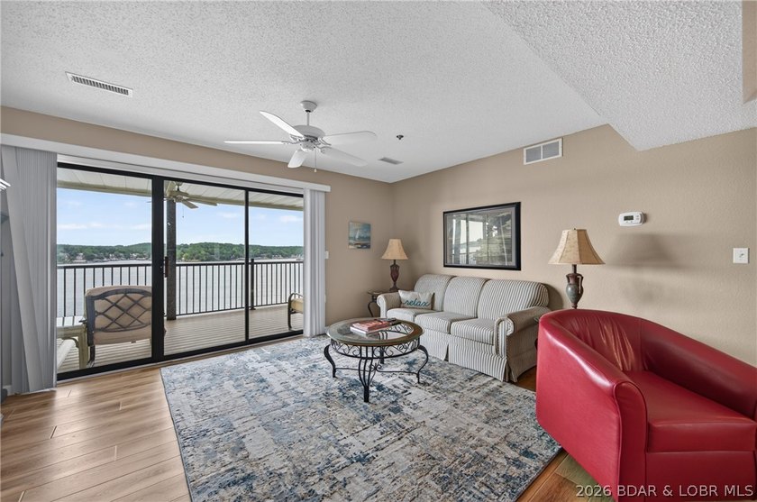 Life at Lake of the Ozarks is calling with this Gorgeous Condo - photo 13