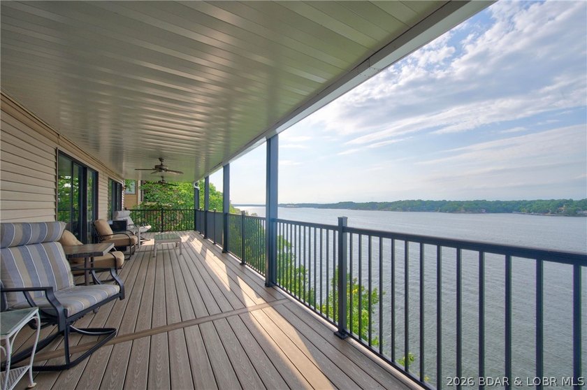 Life at Lake of the Ozarks is calling with this Gorgeous Condo - photo 14
