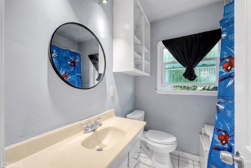 Income producing duplex in family friendly neighborhood. Each - photo 18