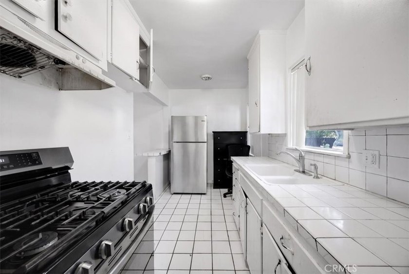 Income producing duplex in family friendly neighborhood. Each - photo 27