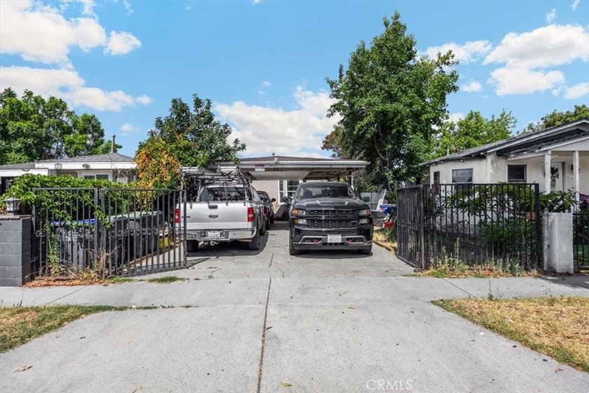 Income producing duplex in family friendly neighborhood. Each - photo 30