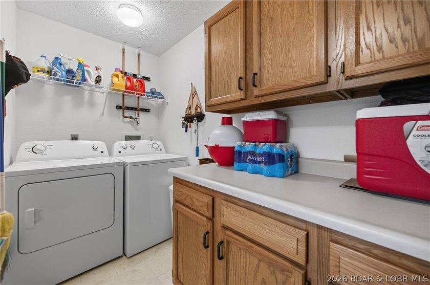 Life at Lake of the Ozarks is calling with this Gorgeous Condo - photo 34