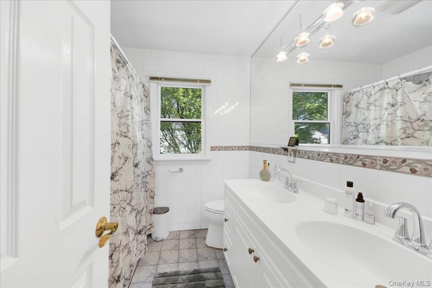 Beautifully maintained home offering the perfect blend of - photo 8