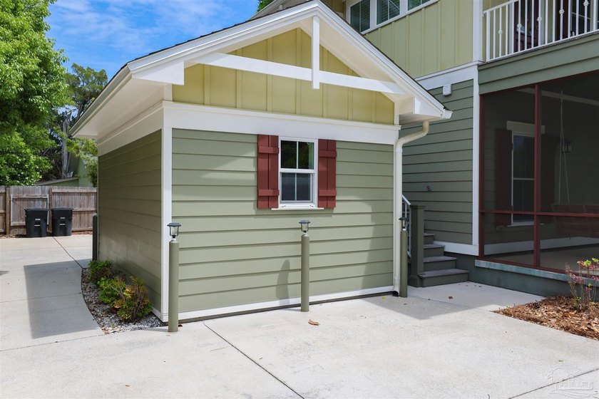 East Hill Craftsman with Income Potential, Guest Suite &amp; - photo 8