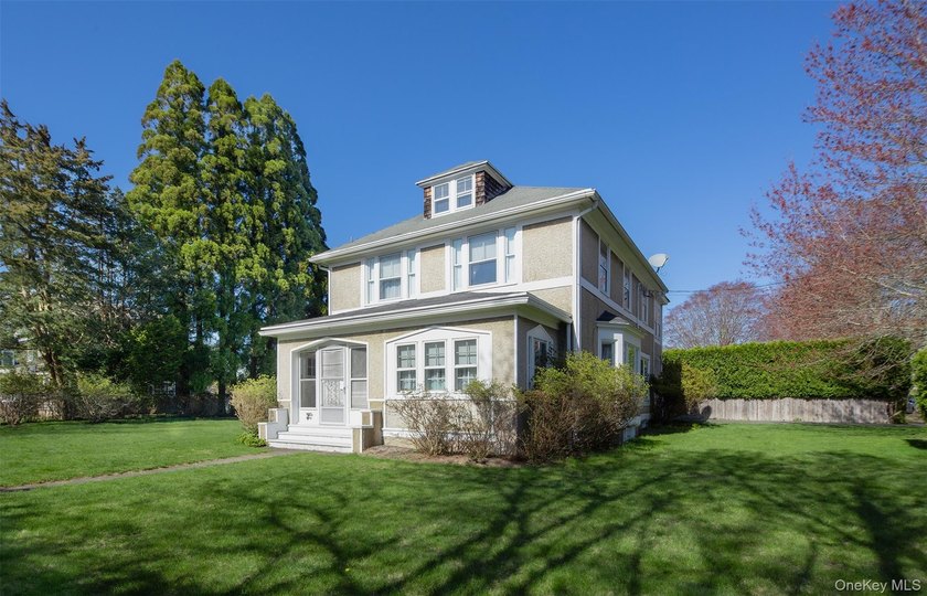 Southampton Village Classic Located south of the highway on - photo 3