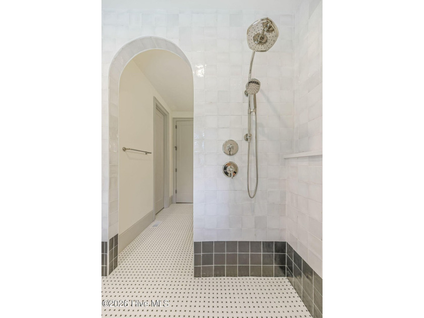 Exceptional new construction. As you step inside, your eyes are - photo 36