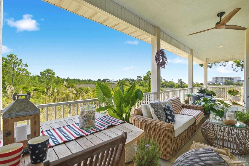 Located in Gulf Breeze and zoned for top rated schools, 418 Deer - photo 4