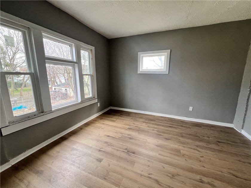 Value-add opportunity with tremendous upside! This four-unit - photo 12