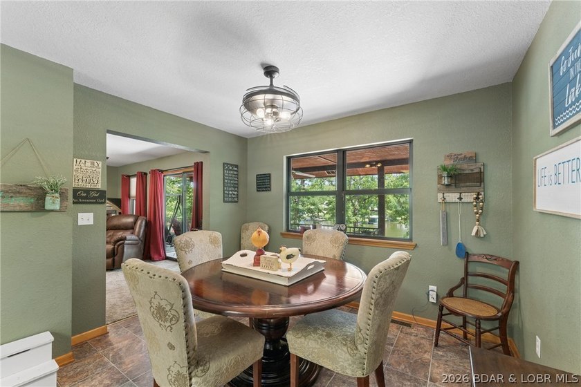 Lakefront living at its finest on the 84 MM! Welcome to 23069 - photo 18
