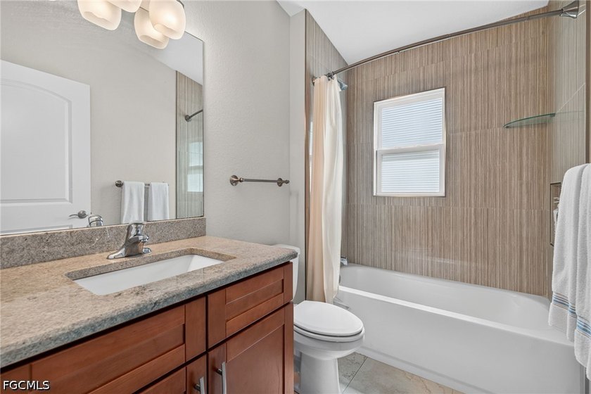 Quality construction, thoughtful upgrades, and a prime Southwest - photo 21