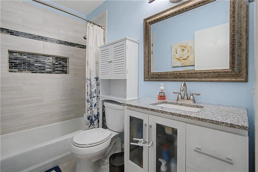 Welcome home to this beautifully maintained 2-bedroom, 2-bath - photo 22