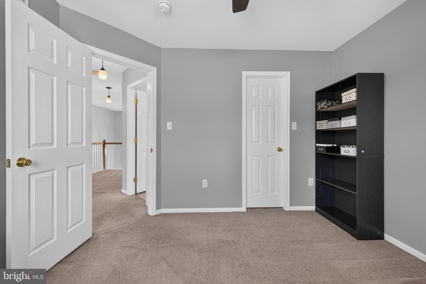 Welcome to 43 Nita Drive in the desirable Garrison Lake Green - photo 24