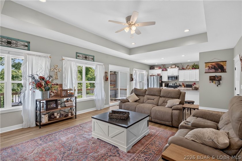 Enjoy waterfront living in this stunning 4-bedroom, 2.5-bath - photo 17