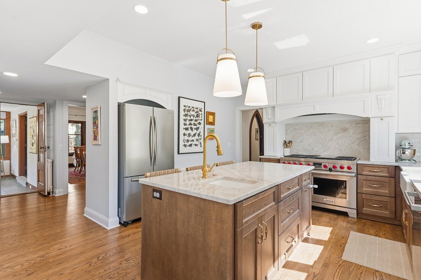 Set along one of Shorewood's most sought-after boulevards, this - photo 21
