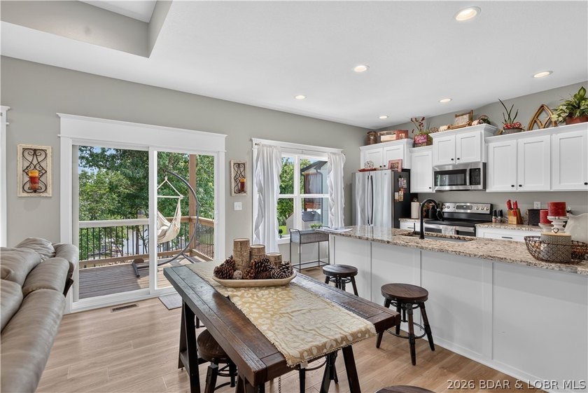 Enjoy waterfront living in this stunning 4-bedroom, 2.5-bath - photo 24