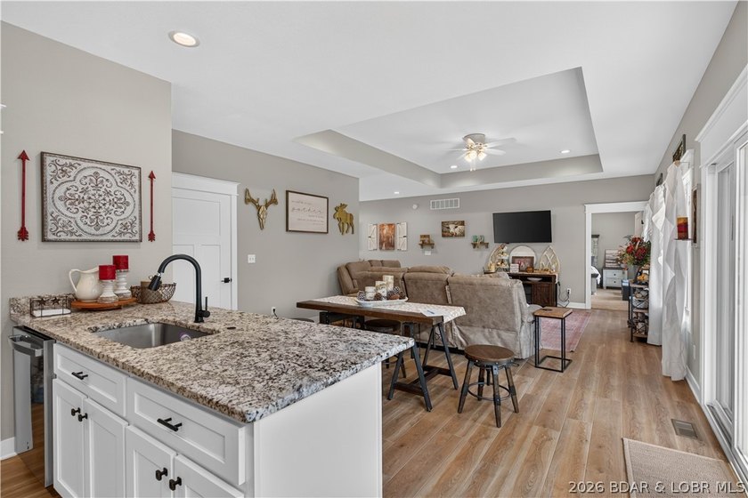 Enjoy waterfront living in this stunning 4-bedroom, 2.5-bath - photo 30