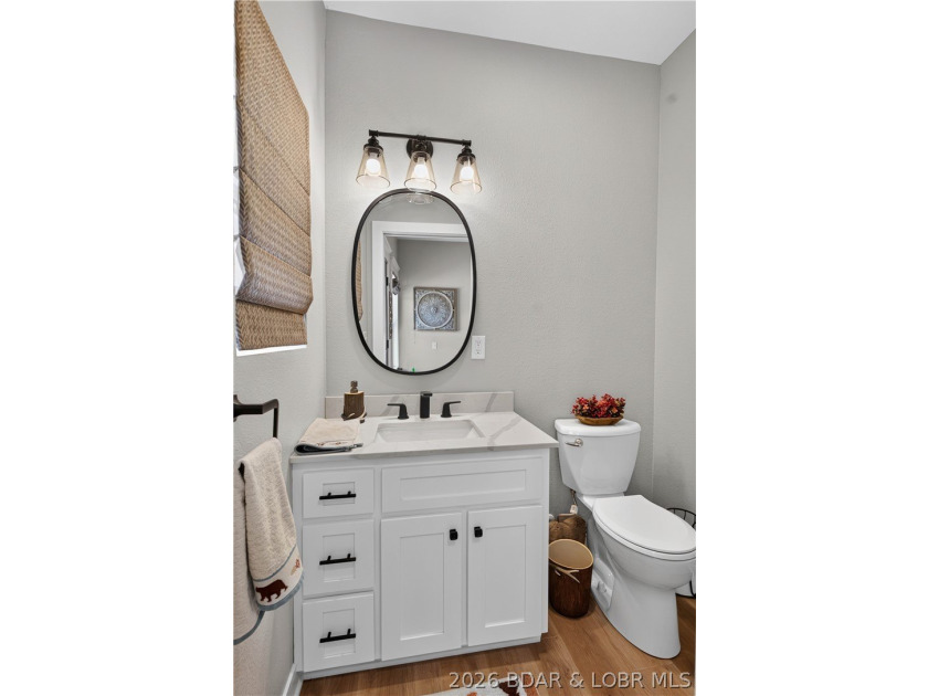 Enjoy waterfront living in this stunning 4-bedroom, 2.5-bath - photo 33