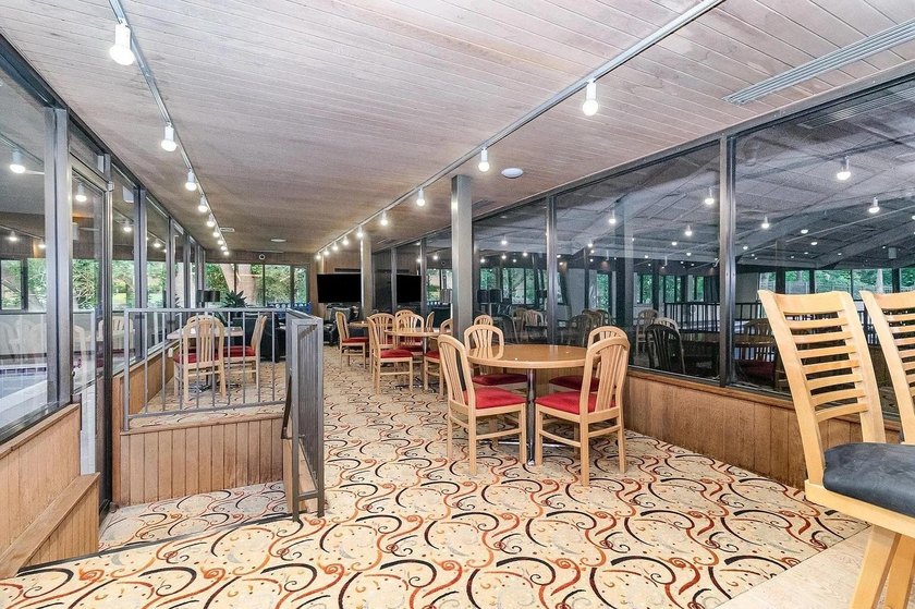 Resort style living in Edina West! This 2 bedroom &amp; 2 bathroom - photo 34