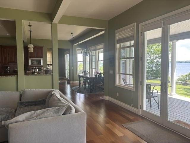 Welcome to this beautiful contemporary colonial, nestled on 10.5 - photo 37