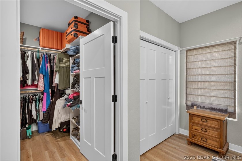 Enjoy waterfront living in this stunning 4-bedroom, 2.5-bath - photo 38