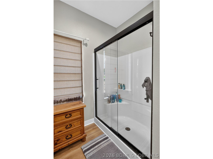 Enjoy waterfront living in this stunning 4-bedroom, 2.5-bath - photo 39